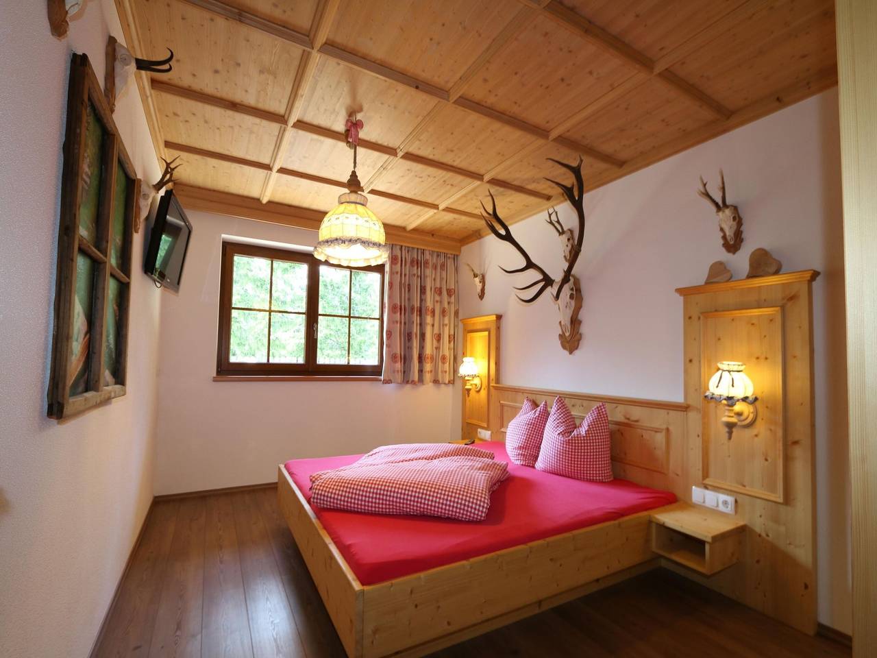 Chalet Hochfügen by Ski Slope in Tux Alps, Hochfügen