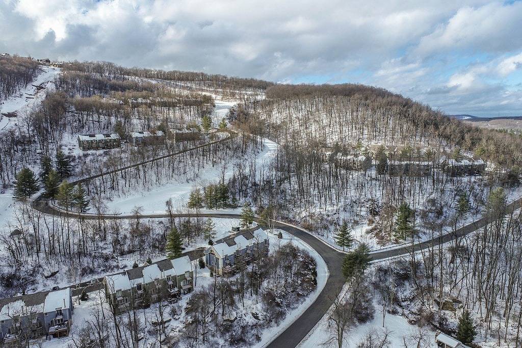 Villages of Wisp # 01 Winding Way- 2 Schlafzimmer Ski in / Ski-Out / Lake-Zugang Townhome in McHenry, Deep Creek Lake