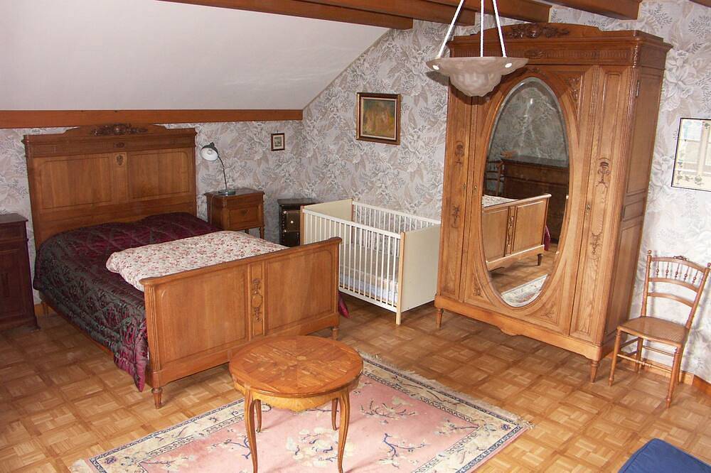 Quiet, typical chalet in the Vosges mountains in Vagney, Parque natural regional de los Ballons des Vosges