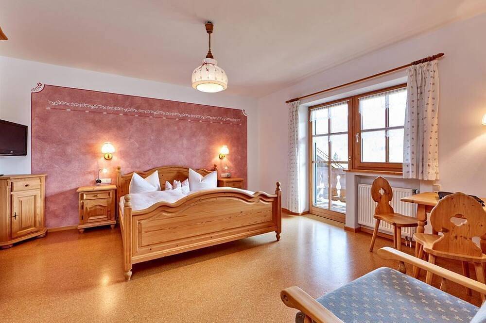 Ferienwohnung Hörnle (2 Schlafzimmer) - Bauernhof Buchwieser in Unterammergau, Bayerische Alpen