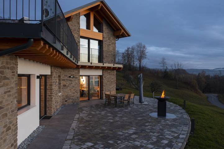 Ganze Wohnung, Casera Cal De Mez Sot - Wellness Chalet in Chies d'Alpago, Südliche Karnische Alpen