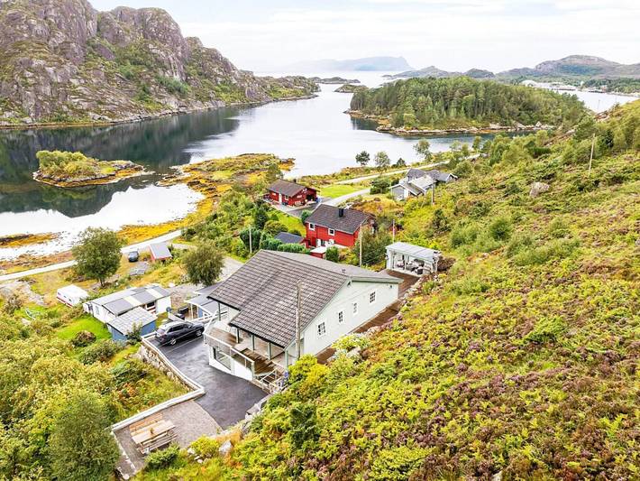 Ferienhaus für 10 Personen, mit Terrasse, kinderfreundlich in Bremanger