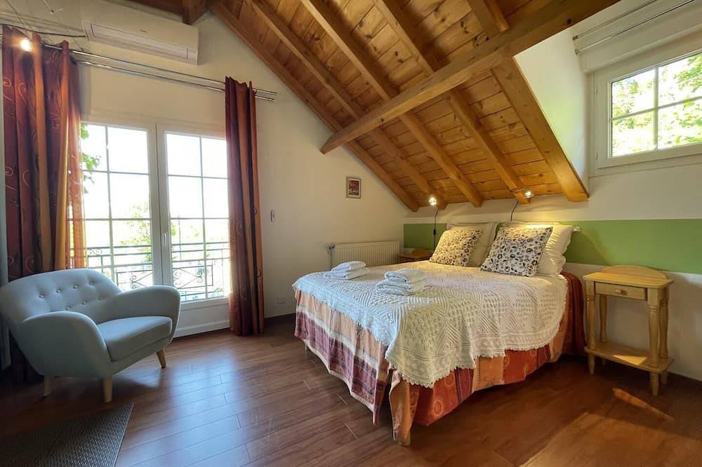 Apartamento entero, Gîte Le Cocoon de la Maison Bleue D'estialescq in Estialescq, Béarn