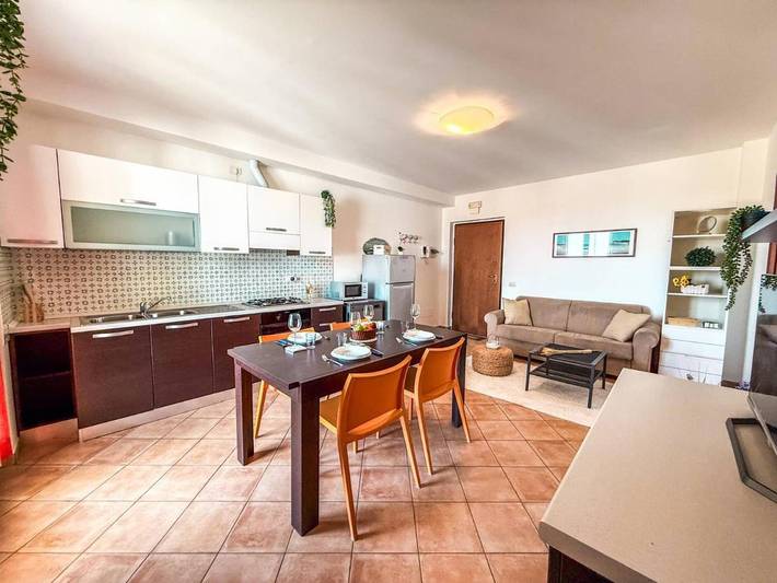 Gîte pour 5 personnes, avec vue et balcon à Cupra Marittima - 2