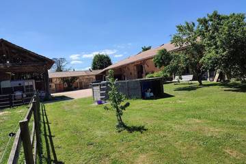 Location de vacances pour 8 personnes, avec piscine à Laiz