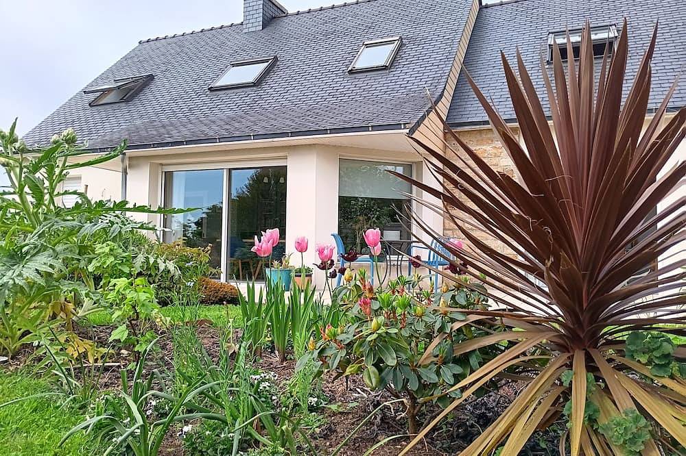 ♿ Fully accessible haven of peace - The sea just 50 meters away! in Le Relecq-Kerhuon, Brest region