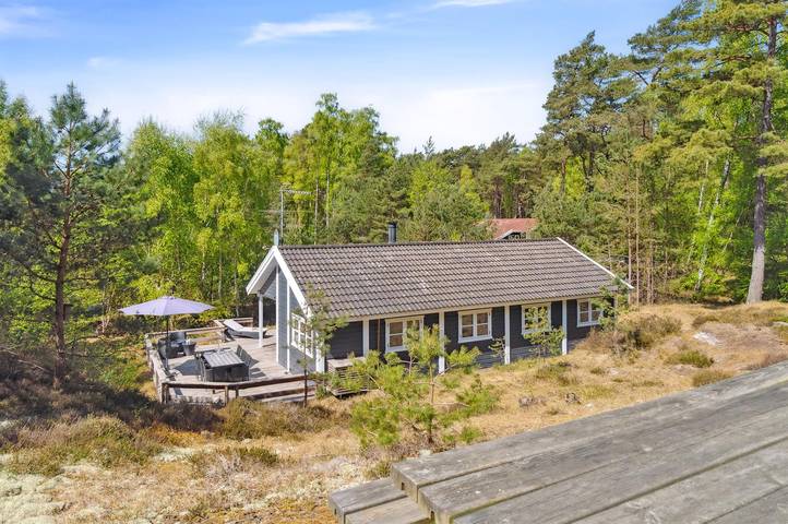 Ferienhaus für 6 Personen, mit Terrasse und Sauna in Region Nexø