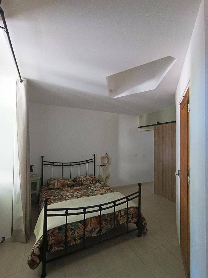 Appartement entier, Dans maison de maître, appartement indépendant. in Montfrin, Région de Nîmes