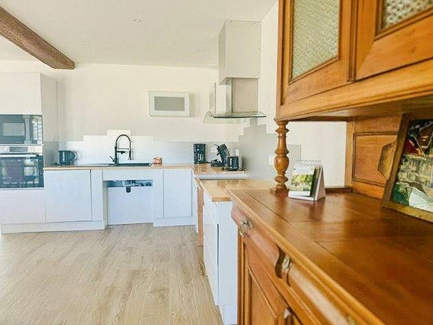 Ferienhaus mit Wellnessbereich zwischen den Stränden und dem Puy du Fou in La Roche-sur-Yon, Loire-Tal