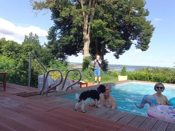 Location de vacances pour 2 personnes, avec vue ainsi que jardin et piscine dans Lac de la Liez - 3