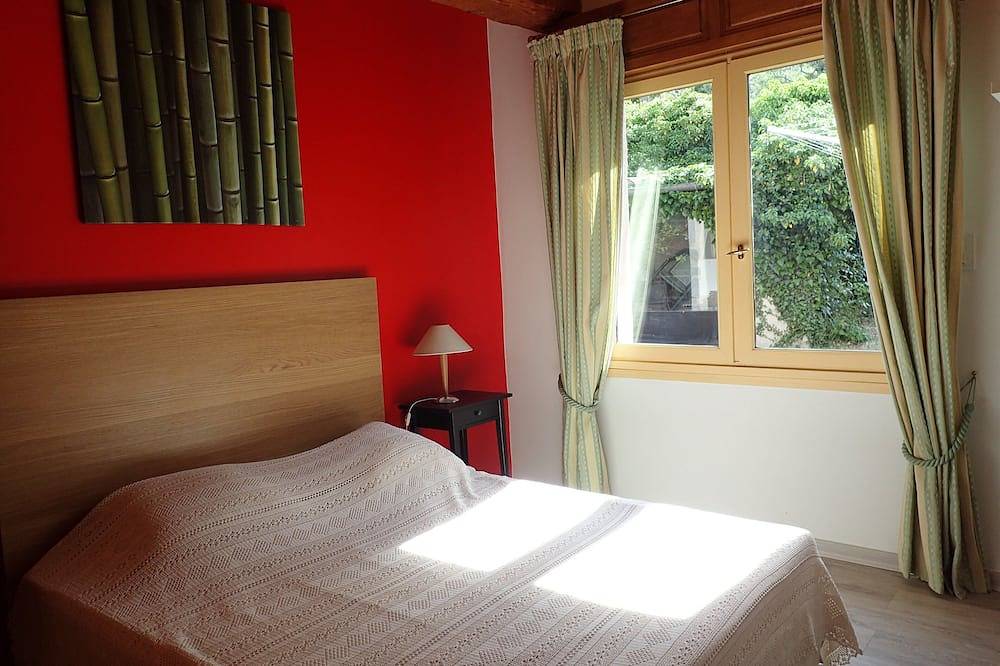 Apartamento entero, Apartamento independiente Ruoms en el molino de aceite con piscina privada in Ruoms, Ardèche