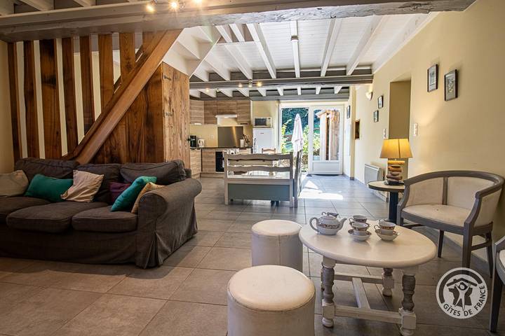 Gîte pour 6 personnes, avec jardin à Ouzous - 3