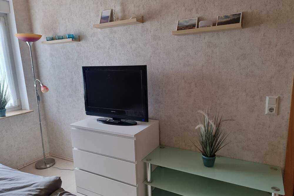 Ganze Wohnung, Gemütliche Ferienwohnung mit Balkon in Bad Salzdetfurth, Landkreis Hildesheim