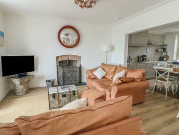 Cottage for 8 People in Beaumaris, Isle of Anglesey, Photo 2