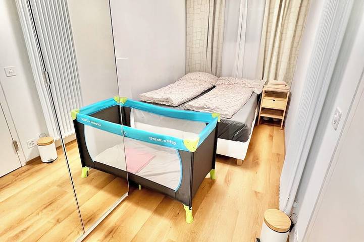 Ganze Wohnung, 2Br 4mins walk Thalwil Station Parking Historical in Thalwil, Kanton Zürich