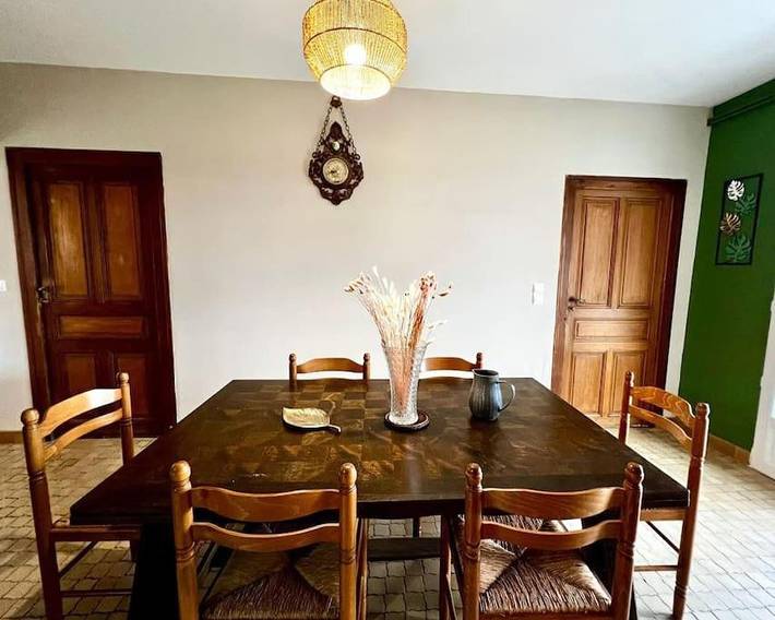 Location de vacances pour 6 personnes, avec terrasse ainsi que jardin et vue, animaux acceptés à Vicq - 2