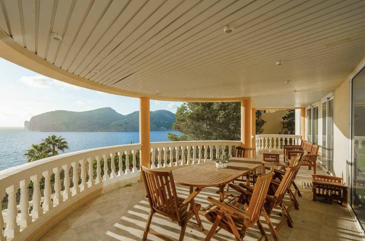 Villa pour 10 personnes, avec Balcon ainsi que Terrasse et Jardin dans Andratx