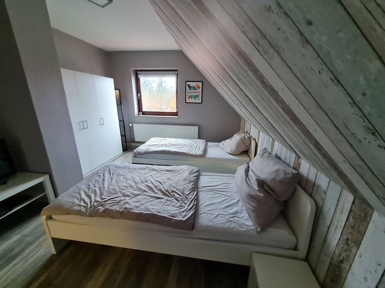 Ganze Wohnung, Wunderschöne Ferienwohnung mit Terrasse und Gart in Großwaabs, Waabs