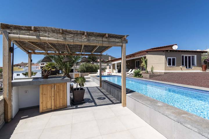 Casa rural para 6 personas, con jardín y piscina, Familias con niños en Granadilla de Abona - 4