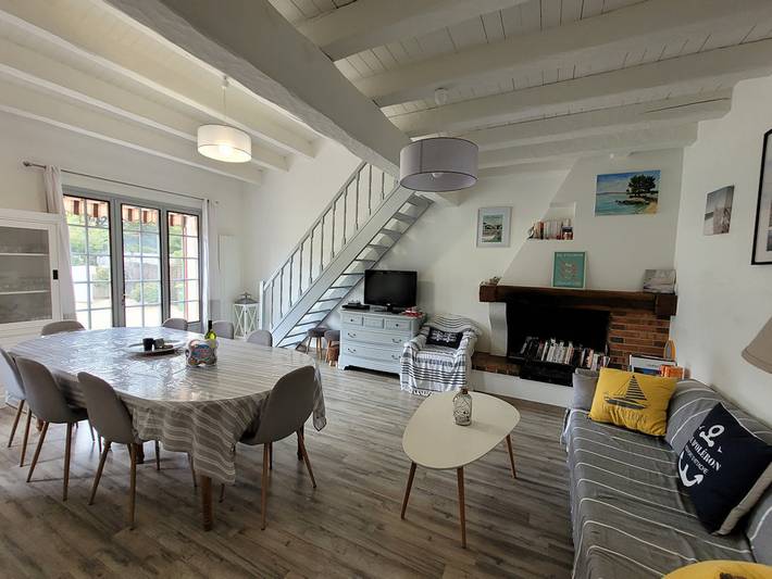 Gîte pour 12 personnes, avec terrasse et jardin à Le Grand-Village-Plage - 2