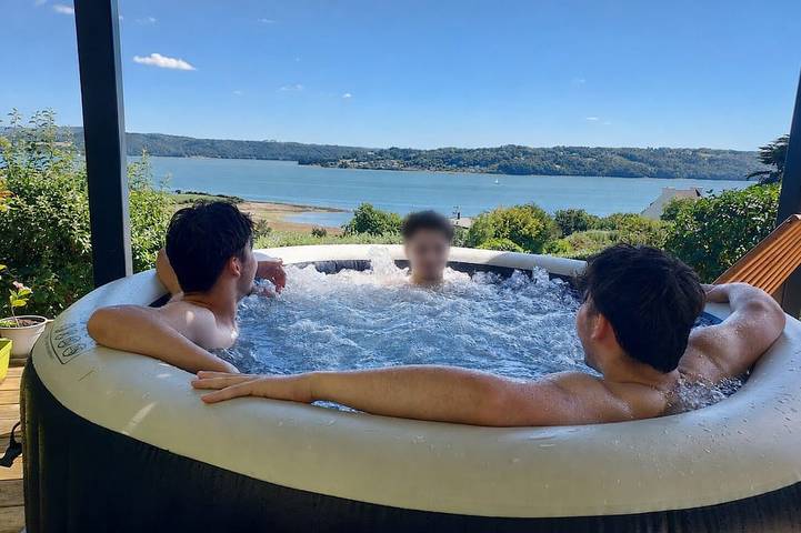 Location de vacances pour 9 personnes, avec Jacuzzi ainsi que Terrasse et Jardin à Hôpital-Camfrout - 4