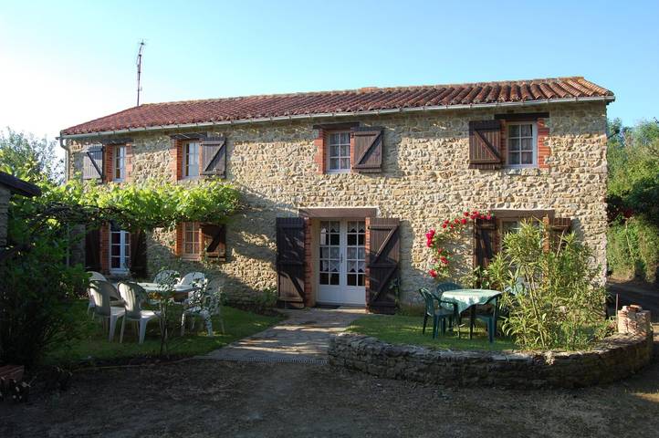 Gîte pour 6 personnes, avec jardin et terrasse - 1