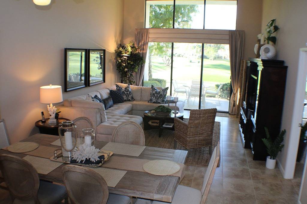 Ganze Wohnung, Pga West Ferienhaus mit herrlichem Berg- und Golfplatzblick in La Quinta (CA), Coachella Valley