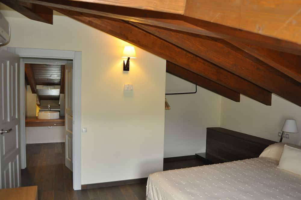 Rural apartment Casona la Sierra for 5 people in Cudillero, Costa Verde (Spain)