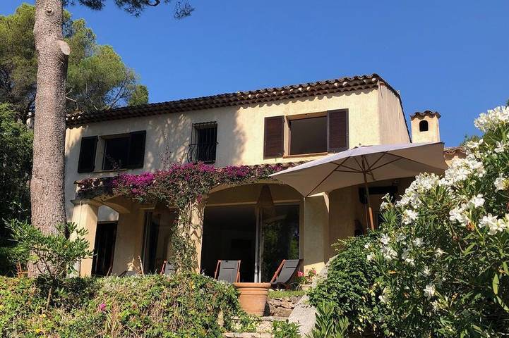 Villa for 8 people, with garden and terrace - 1