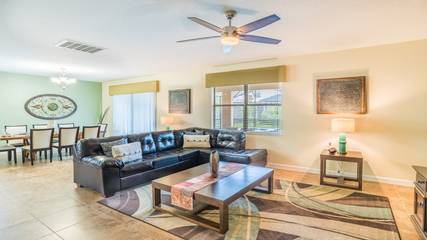 Villa for 10 Guests in Four Corners, Central Florida, Picture 3