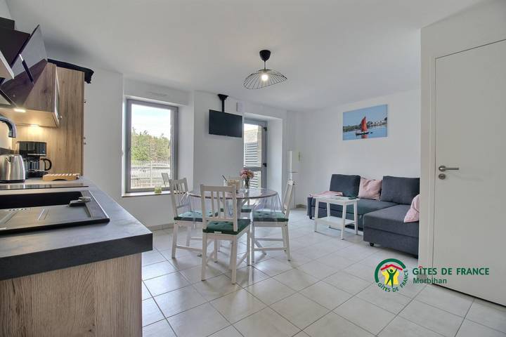 Gîte pour 3 personnes, avec Terrasse ainsi que Jardin et Vue à Séné - 3