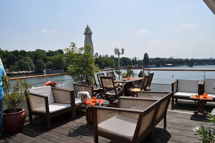 Péniche pour 8 personnes, avec sauna dans les Hauts-de-Seine