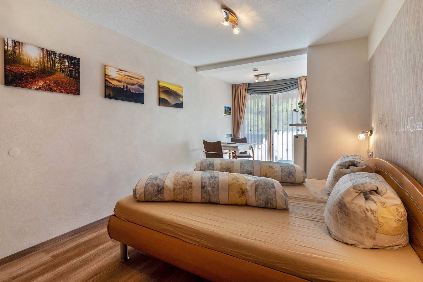 Doppelzimmer 3 mit Bergblick, privatem Balkon und Wi-Fi in Bad Peterstal-Griesbach, Mittlerer Schwarzwald