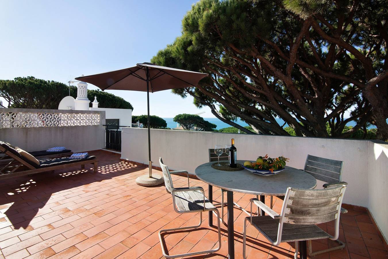 Villa „Allan“ mit Meerblick, Wlan und Klimaanlage in Vale do Lobo, Almancil