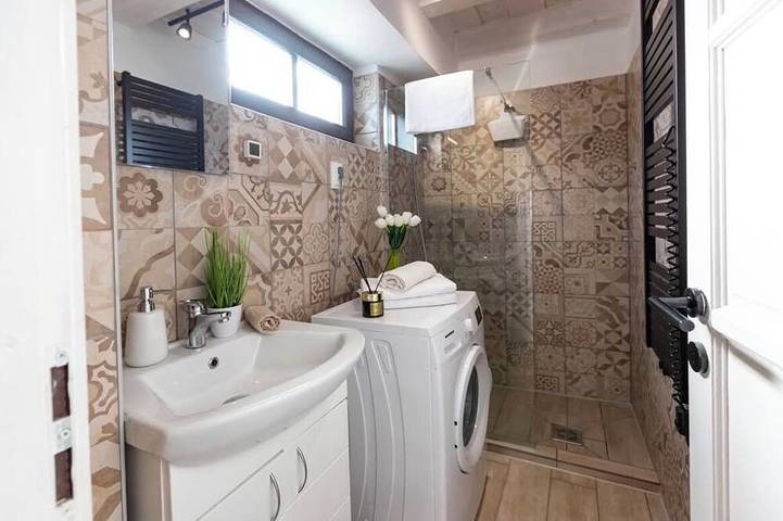 Romantisches Hideaway, Privater Jacuzzi, Wohlfühl-Atmosphäre in Balatonalmadi, Plattensee nordufer