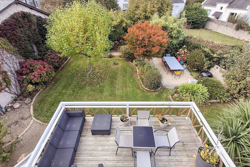 Preciosa casa de 5 dormitorios en Saint-Martin-des-Champ in Saint-Martin-des-Champs, Ceinture Dorée