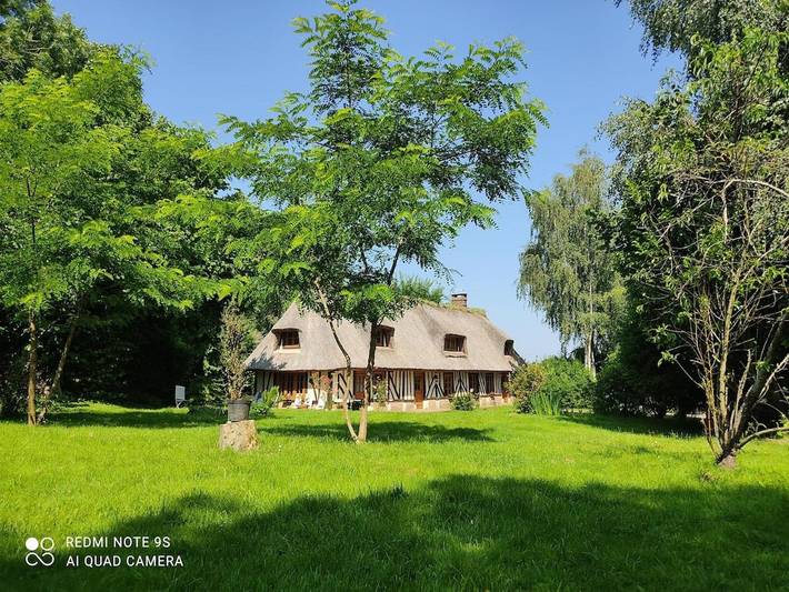 Gîte pour 8 personnes, avec jardin à Le Gros-Theil
