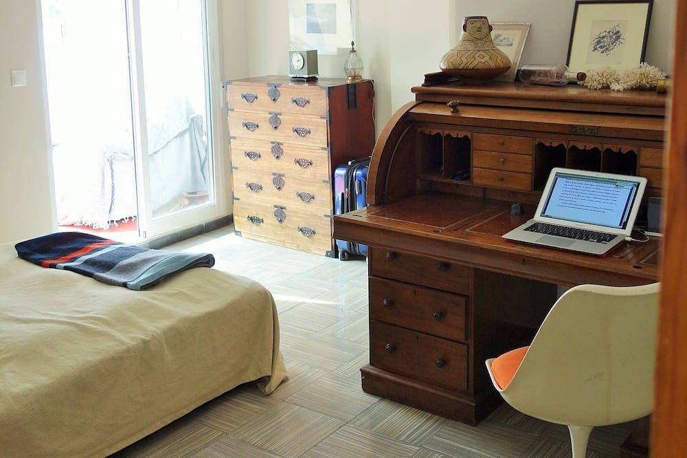 Ganze Wohnung, Garten Penthouse Mercado Alicante, 70m2 ruhige und sonnige Terrasse in El Barrio, Alicante