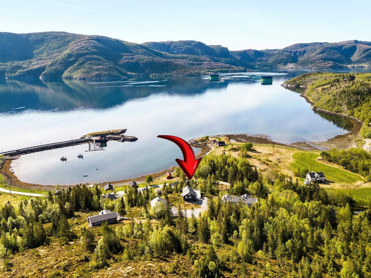 4 esrellas case en Naustbukta in Nærøy