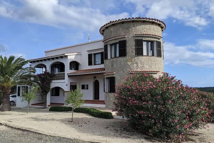 Villa for 8 people, with hot tub and terrace - 1