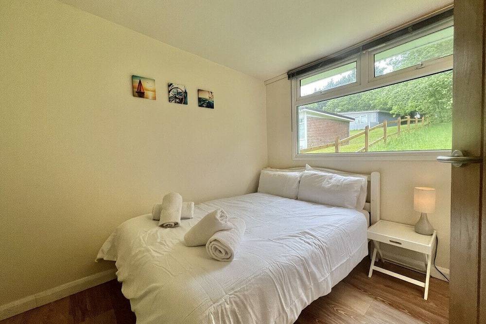 Entire apartment, One Bedroom Chalet with Sun deck in Dartmouth, Devon