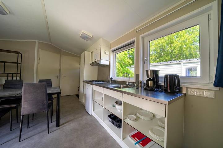 Caravane pour 6 personnes, avec jardin aux Pays-Bas - 4