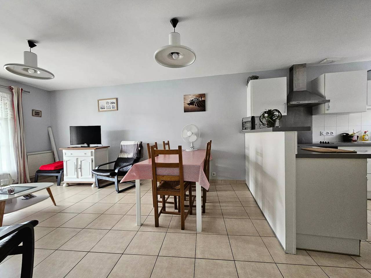 House 5 People in L'Aiguillon-sur-Mer, Fontenay-le-Comte