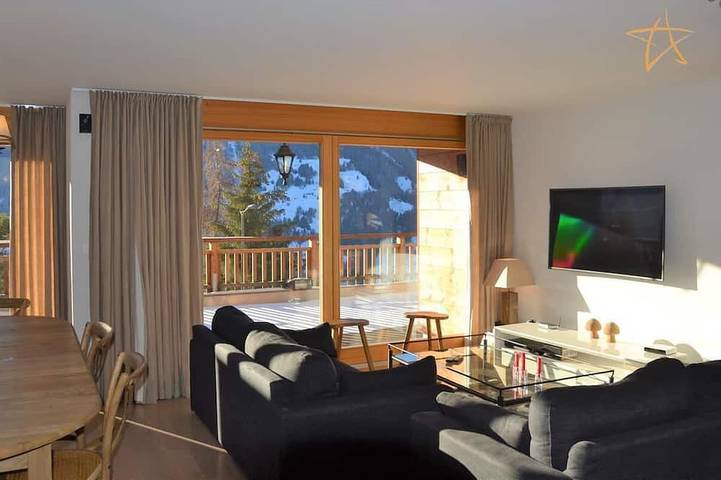 Ganze Wohnung, Wohnung mit grosser, nach Süden ausgerichteter Terrassedraussen: eineneue 4-Zimmer-Wohnung, gelegen in Saint Luc, Anniviers