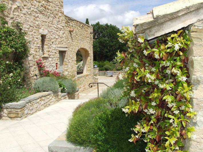 Chambre d’hôte pour 2 personnes, avec jacuzzi ainsi que piscine et jardin à Crestet - 3