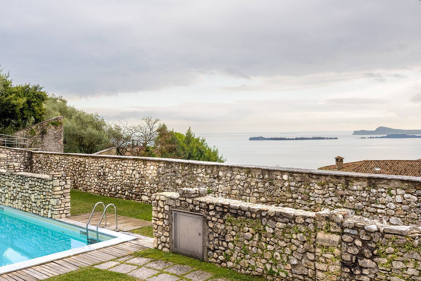Appartement entier, Lemon House 2 in Gardone Riviera, Montagnes autour du lac de Garde