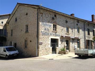Hôtel pour 3 personnes, avec terrasse et jardin à Saint-Auvent