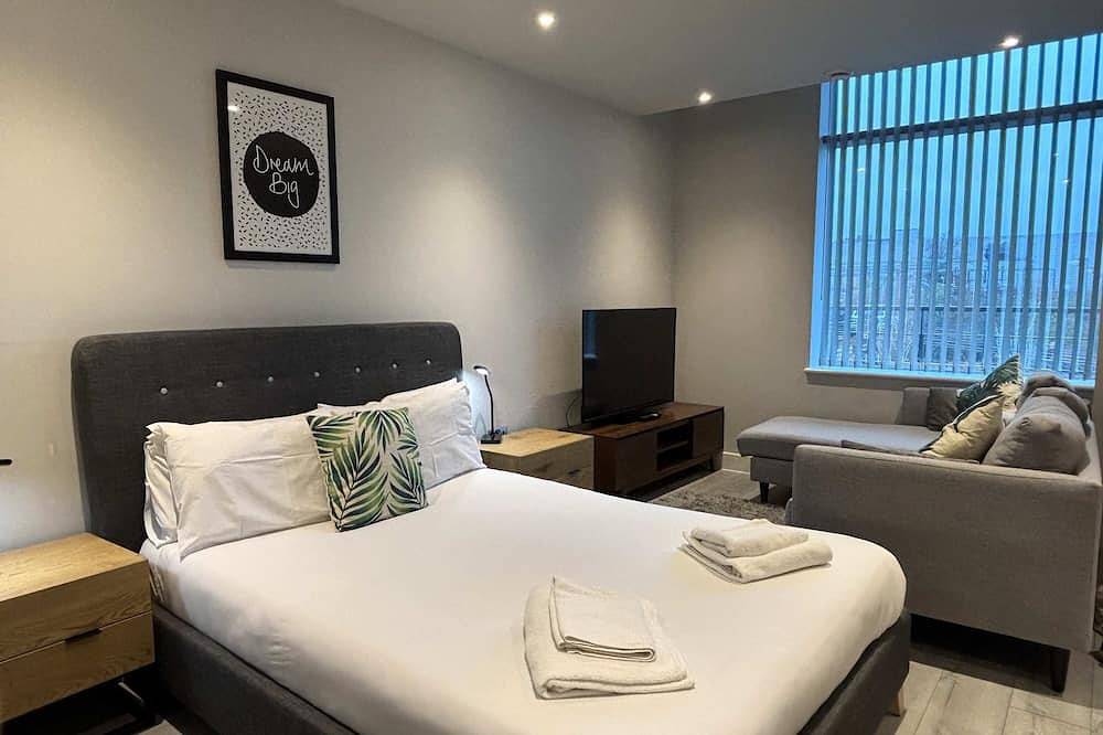 Entire apartment, Stylish Studio in Central Bracknell with Free Parking in Bracknell, Berkshire