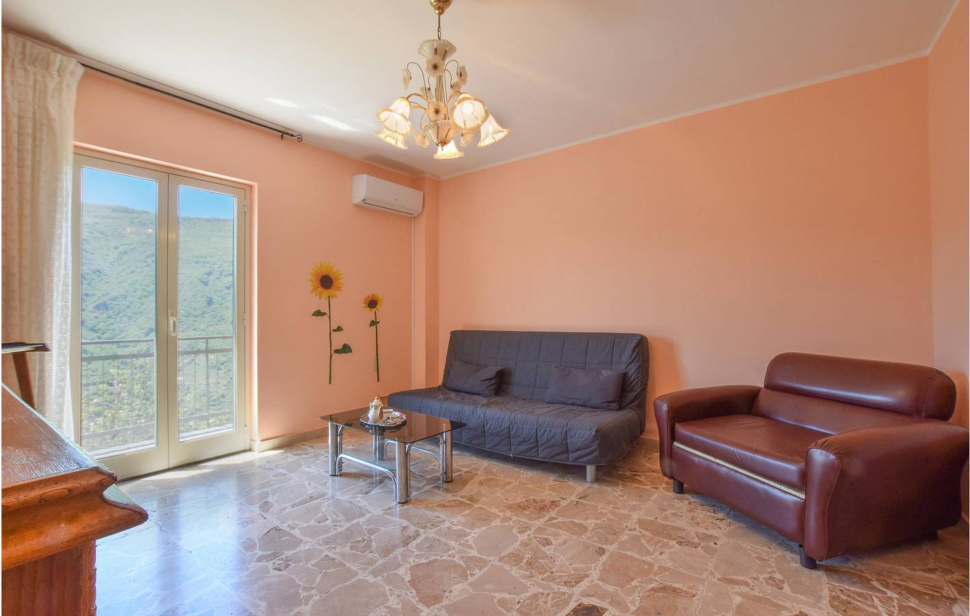 Sinagra Apartment w/ Parkplatz, AC, Terrasse & WiFi in Sinagra, Messina Provinz