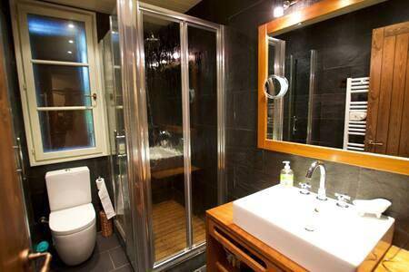 Appartement entier, Apartamento con jardín - Montana Park in Enveitg, Parc naturel régional des Pyrénées catalanes